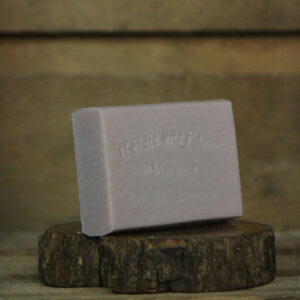 Savon artisanal homme "Monsieur" 100g, parfum boisé et épicé, fabriqué en France.